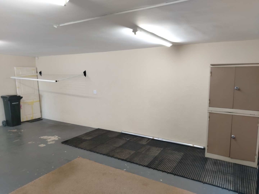 3 Bedroom Property for Sale in Heuwelkruin Western Cape